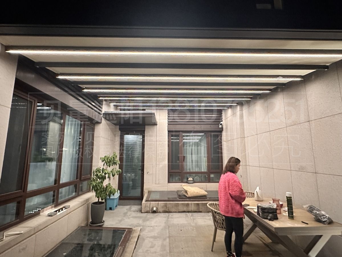 北京市顺义区诺德东2-*折叠天幕防风卷帘