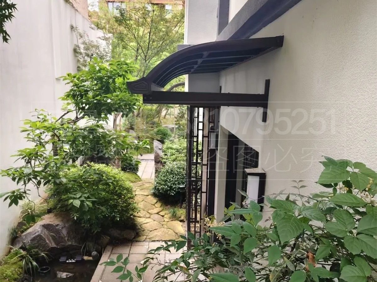 湖南省长沙 · 盈峰翠邸 门头窗户铝合金雨棚